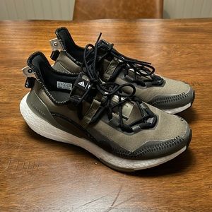 MAKE AN OFFER! Adidas Parley Ultra Boost